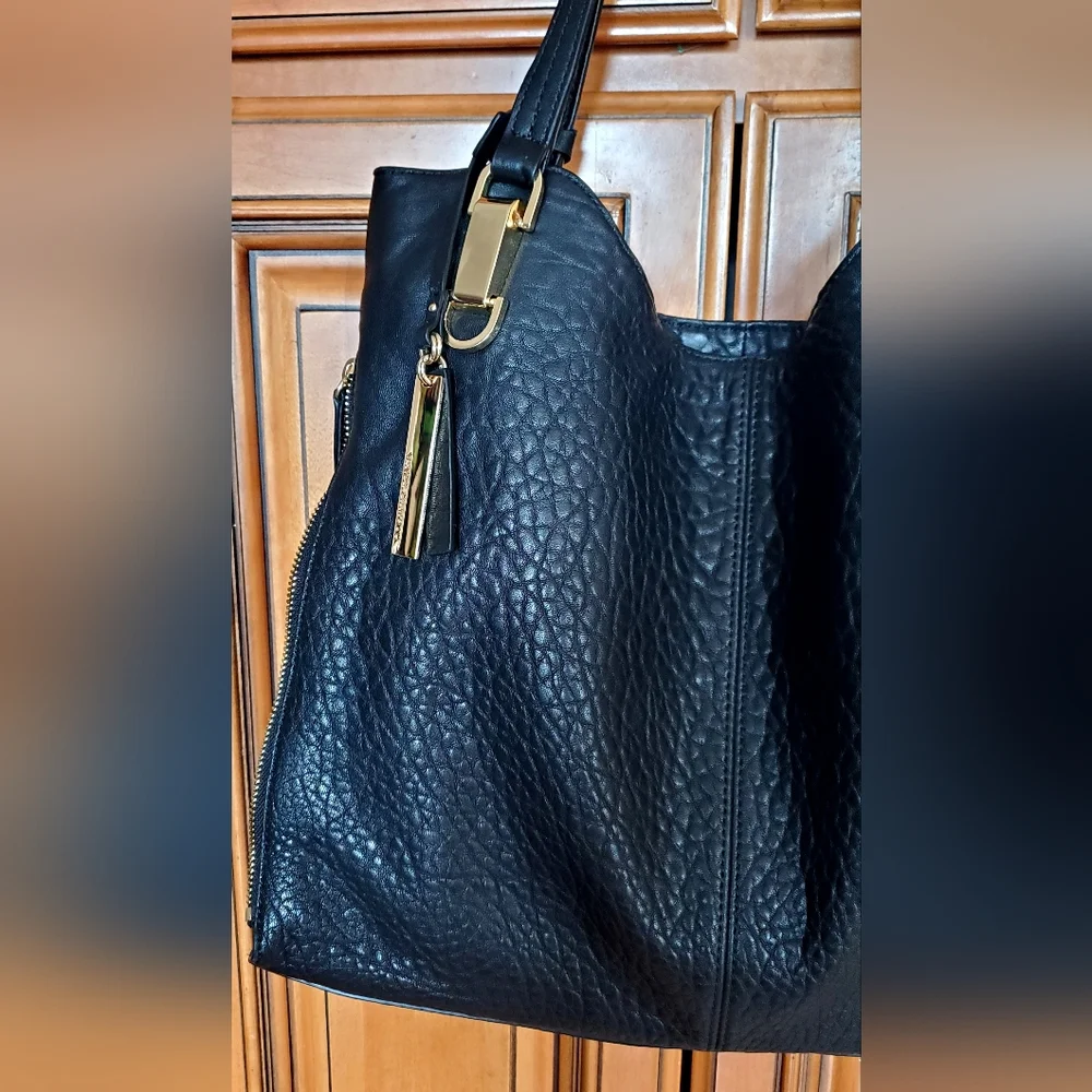 NEW Vince Camuto Genuine Pebble Leather "Riley" Tote Crossbody Bag Purse Black - Picture 4 of 16